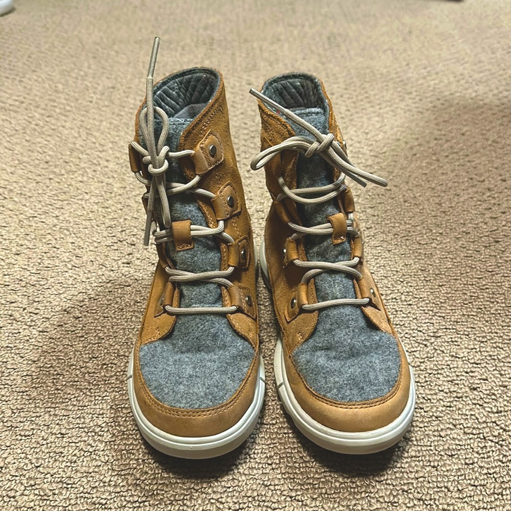 Sorel Joan Boot:LIKE NEW